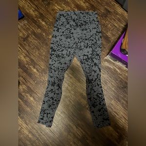 LULULEMON LEGGINGS